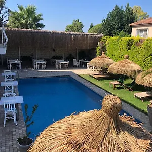 Otel Alaçati Roka Taş Butık, Çeşme